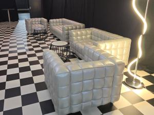 Glamour 3er Sofa 6