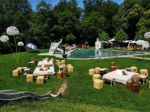 Daybed mit Leinenstoff 3