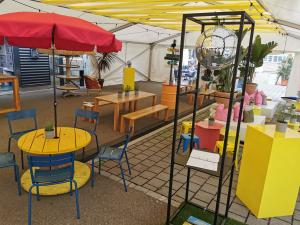 Kabeltrommel Bistrotisch bunt 2